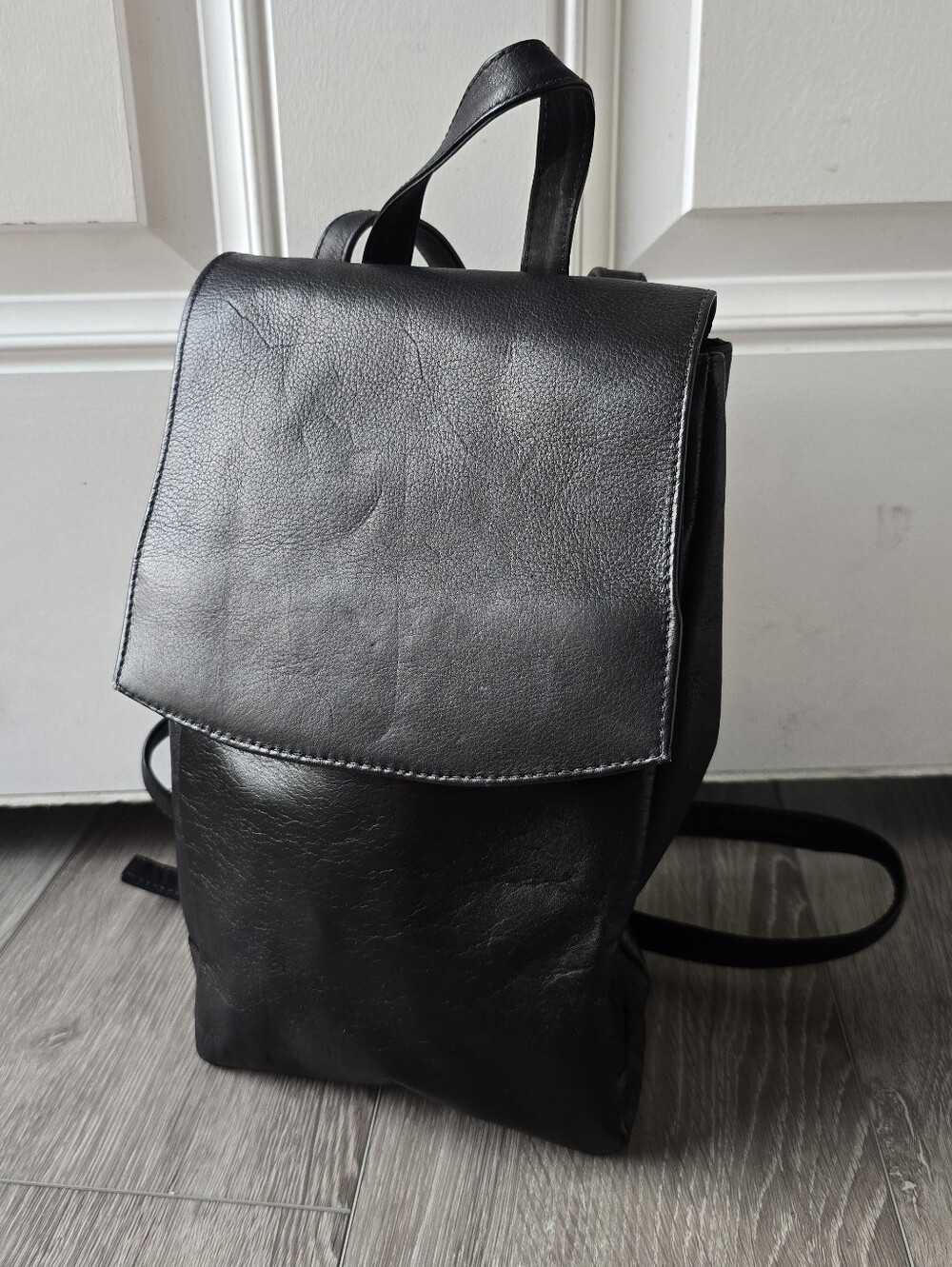 Boulder Ridge Black Full Grain Leather Backpack Cowhide Flap Plaid Lined Vintage